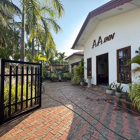Aa Inn Тринкомали Экстерьер фото