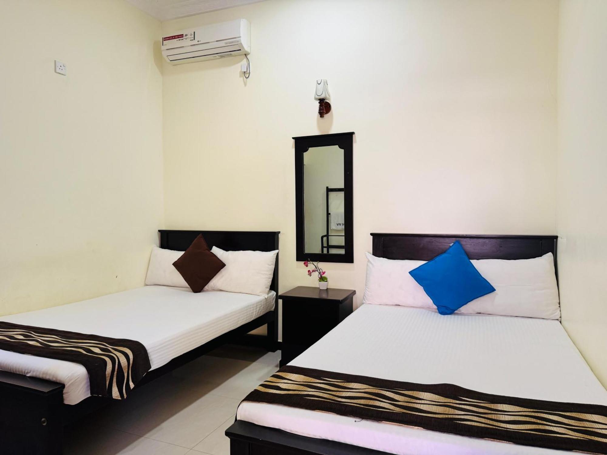 Aa Inn Тринкомали Номер фото
