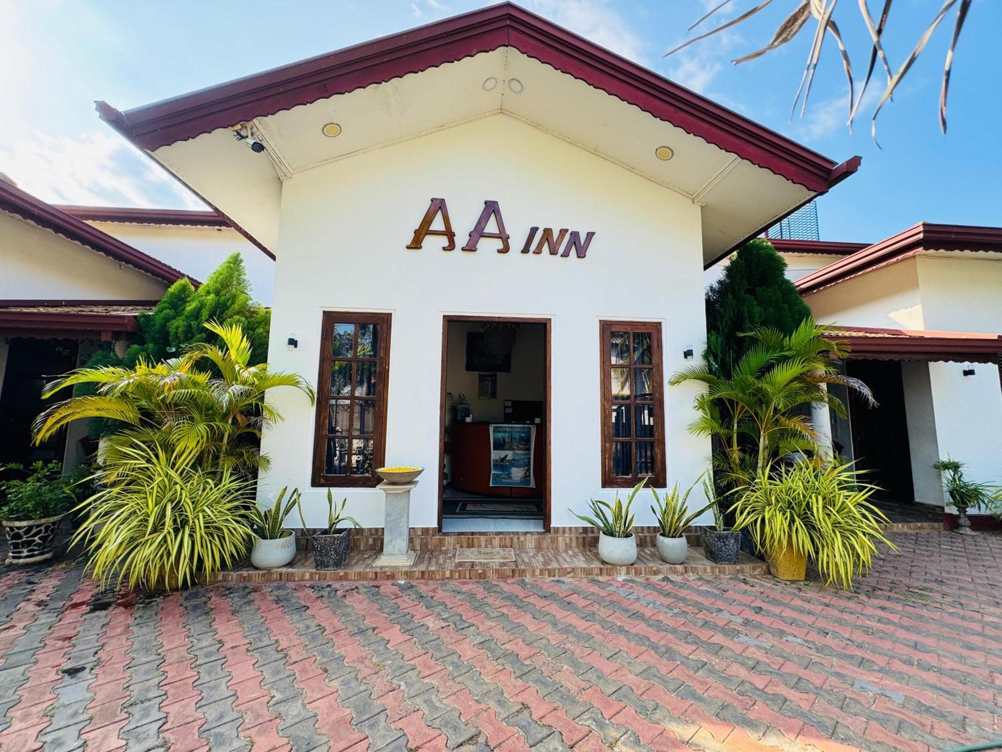 Aa Inn Тринкомали Экстерьер фото