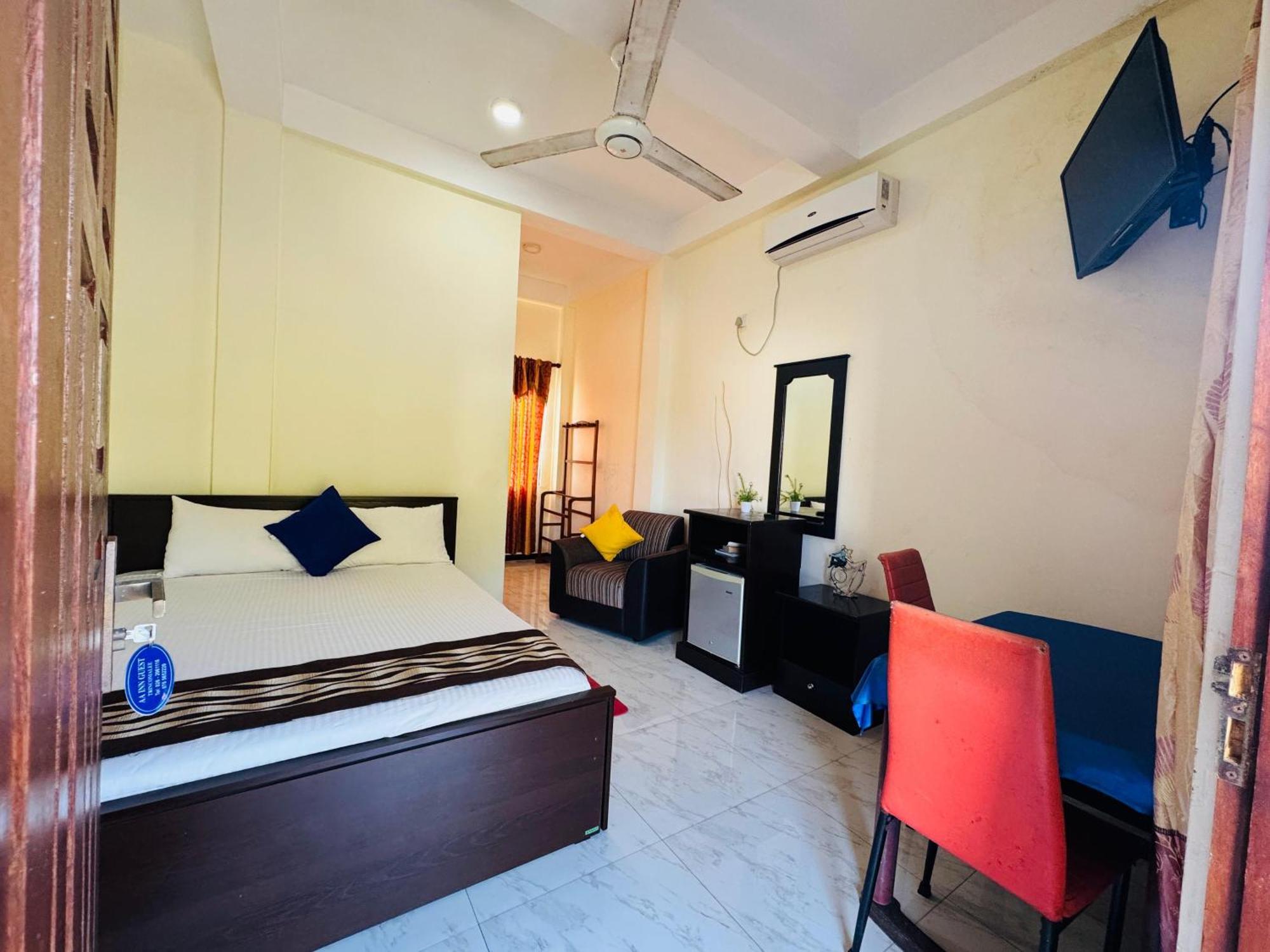 Aa Inn Тринкомали Экстерьер фото